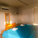 Glamping In The Middle Of Nowhere *